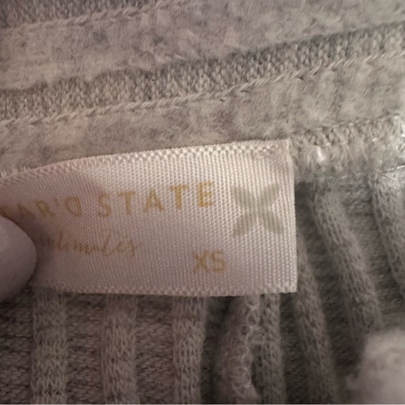 Alter’D State Ribbed Sweater Knit Set Women’s Size XS Tan Loungewear Set - Picture 3 of 7